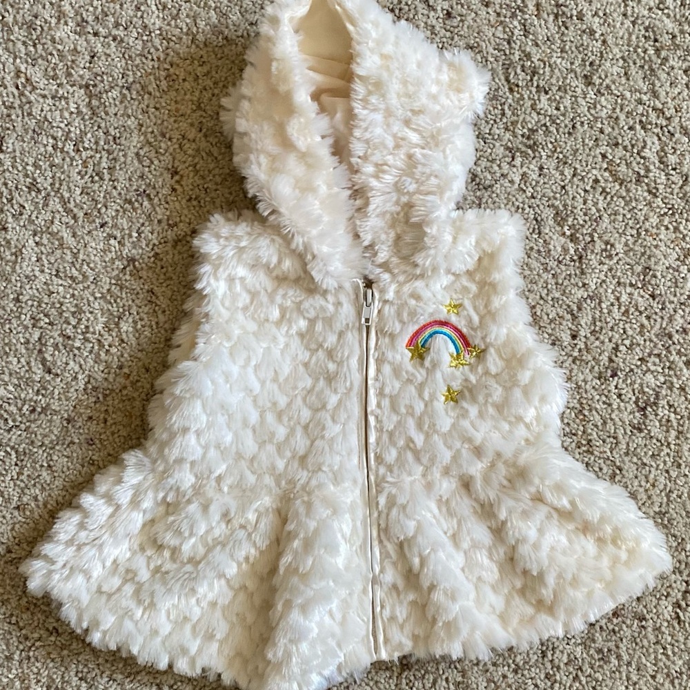 Girls fluffy unicorn best. 24 months